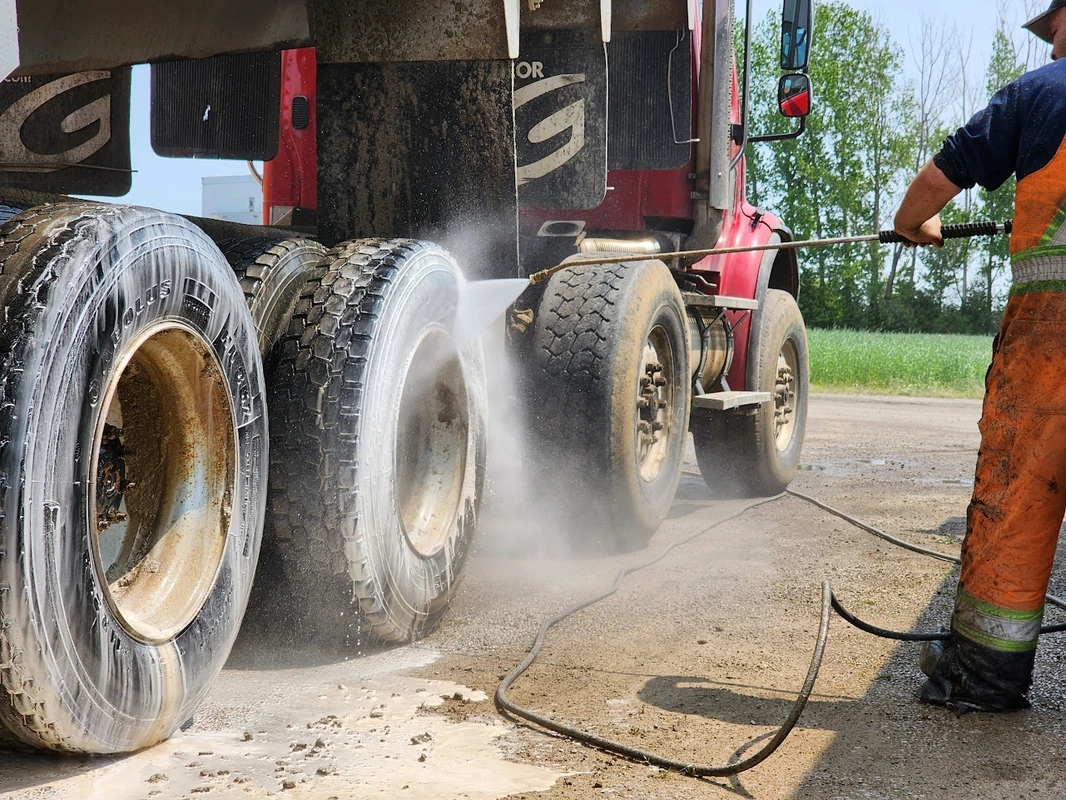 Commercial Fleet Washing